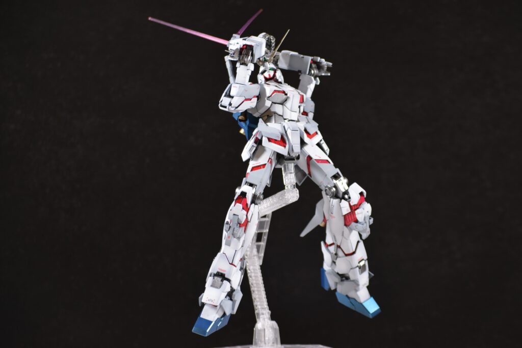 MGユニコーンガンダムVer.kaを塗装作成します。追加画像を発見したので完成編その2です。バンダイ（BANDAI）の画像