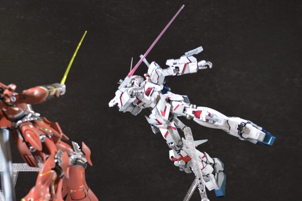 MGユニコーンガンダムVer.kaを塗装作成します。追加画像を発見したので完成編その2です。バンダイ（BANDAI）の画像