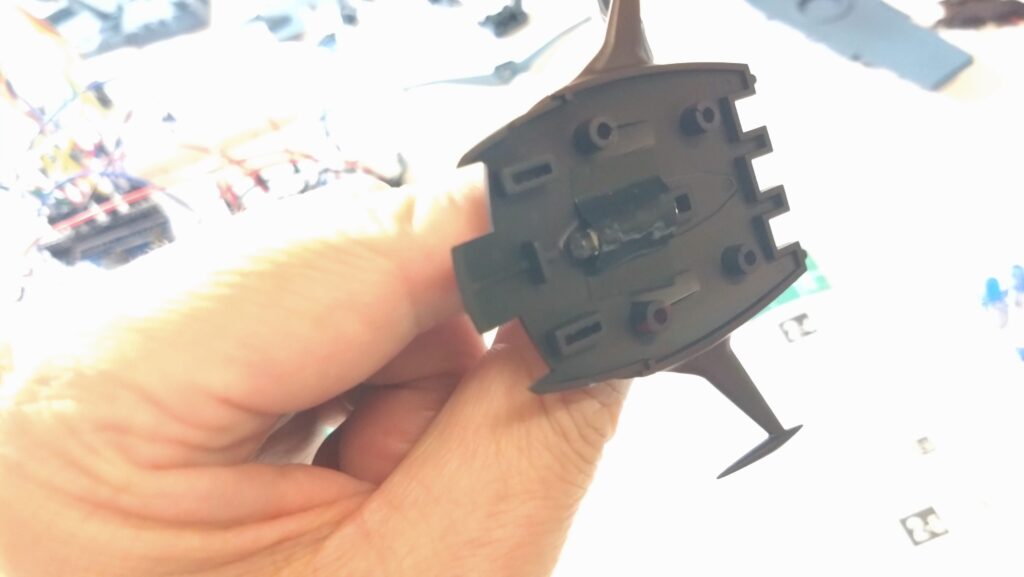 1/500 宇宙戦艦ヤマトを塗装して電飾作成する。その11、LEDを組込みながらパーツを組み上げていきます。バンダイ（BANDAI）の画像