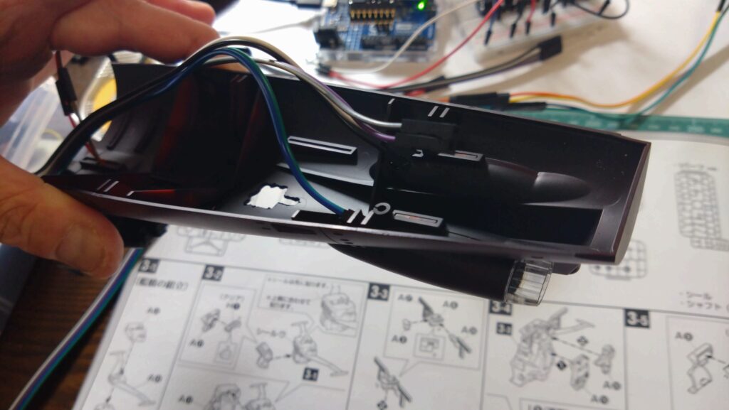 1/500 宇宙戦艦ヤマトを塗装して電飾作成する。その11、LEDを組込みながらパーツを組み上げていきます。バンダイ（BANDAI）の画像