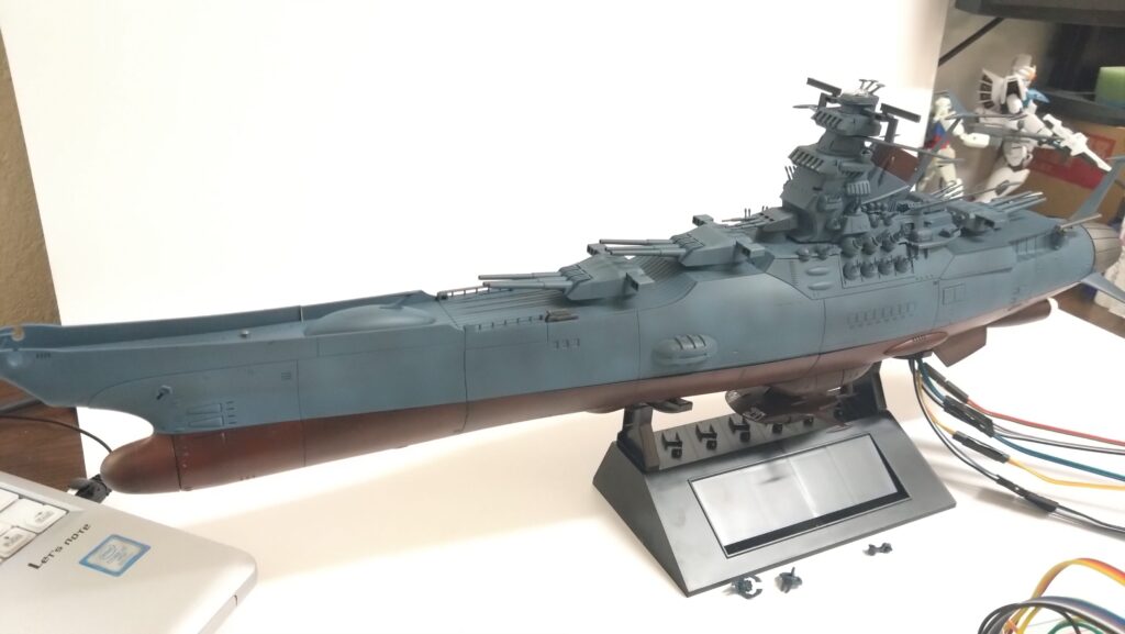 1/500 宇宙戦艦ヤマトを塗装して電飾作成する。その11、LEDを組込みながらパーツを組み上げていきます。バンダイ（BANDAI）の画像