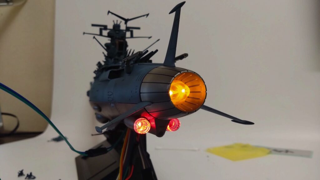 1/500 宇宙戦艦ヤマトを塗装して電飾作成する。その11、LEDを組込みながらパーツを組み上げていきます。バンダイ（BANDAI）の画像