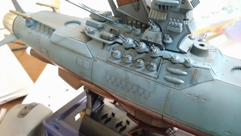 1/500 宇宙戦艦ヤマトを塗装して電飾作成する、その13。スミ入れと汚し作業（ウォッシング）、そして仕上げていきますの画像
