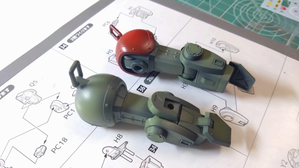 ウェーブ（WAVE）の1/24スケール スコープドッグ レッドショルダーカスタムを汚して完成させます。⑦　スミ入れや汚す作業の前に組み上げてしまいます。（装甲騎兵ボトムズ）の画像