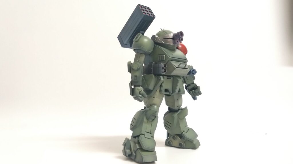 ウェーブ（WAVE）の1/24スケール スコープドッグ レッドショルダーカスタムを汚して完成させます。⑦　スミ入れや汚す作業の前に組み上げてしまいます。（装甲騎兵ボトムズ）の画像