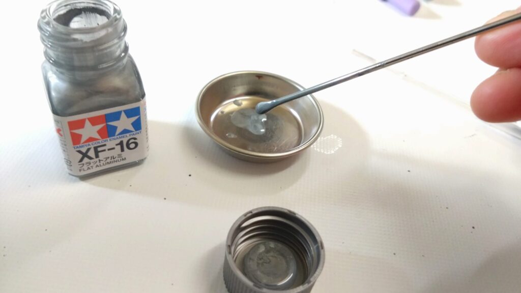 ウェーブ（WAVE）の1/24スケール スコープドッグ レッドショルダーカスタムを汚して完成させます。⑩　チッピングを施して塗装の剝がれや擦れを表現する。（装甲騎兵ボトムズ）の画像