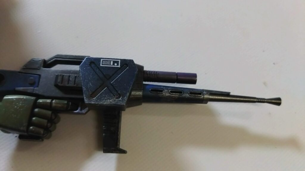 ウェーブ（WAVE）の1/24スケール スコープドッグ レッドショルダーカスタムを汚して完成させます。⑩　チッピングを施して塗装の剝がれや擦れを表現する。（装甲騎兵ボトムズ）の画像