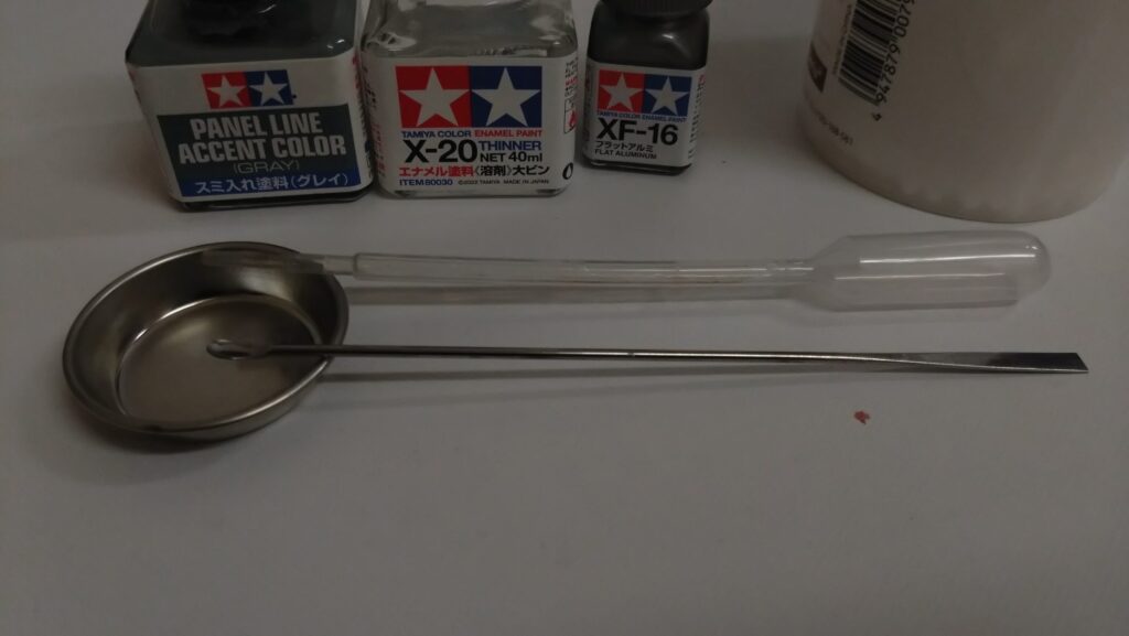 ウェーブ（WAVE）の1/24スケール スコープドッグ レッドショルダーカスタムを汚して完成させます。⑩　チッピングを施して塗装の剝がれや擦れを表現する。（装甲騎兵ボトムズ）の画像