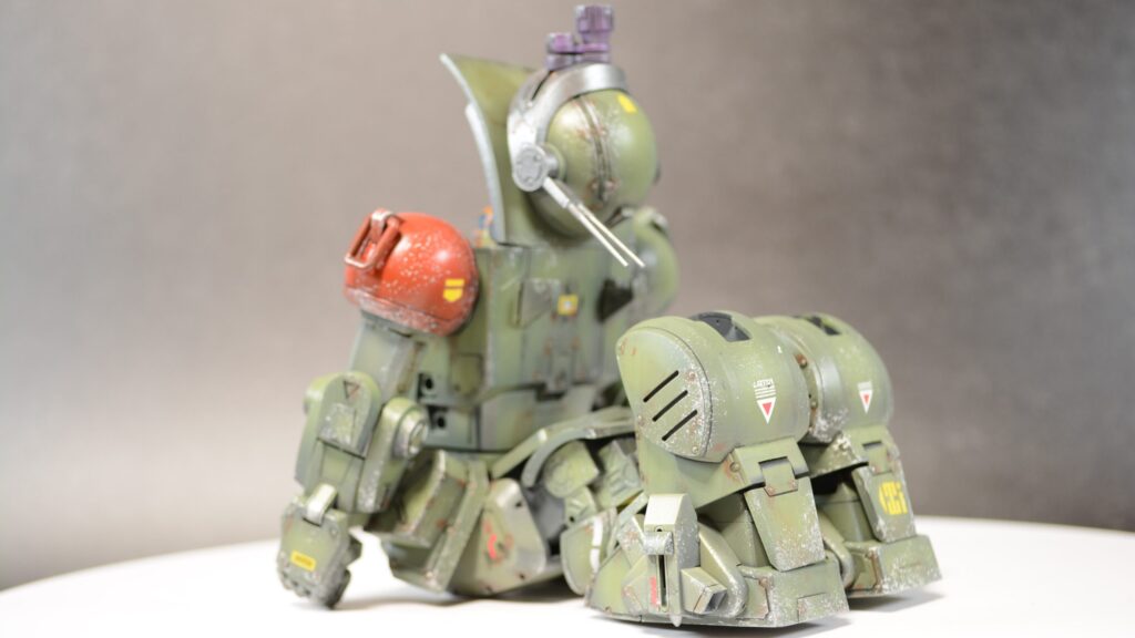 ウェーブ（WAVE）の1/24スケール スコープドッグ レッドショルダーカスタムを汚して完成させます。⑫　完成編その１素立ち編です。（装甲騎兵ボトムズ）の画像