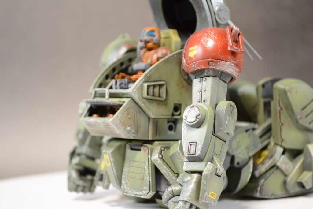 ウェーブ（WAVE）の1/24スケール スコープドッグ レッドショルダーカスタムを汚して完成させます。⑫　完成編その１素立ち編です。（装甲騎兵ボトムズ）の画像