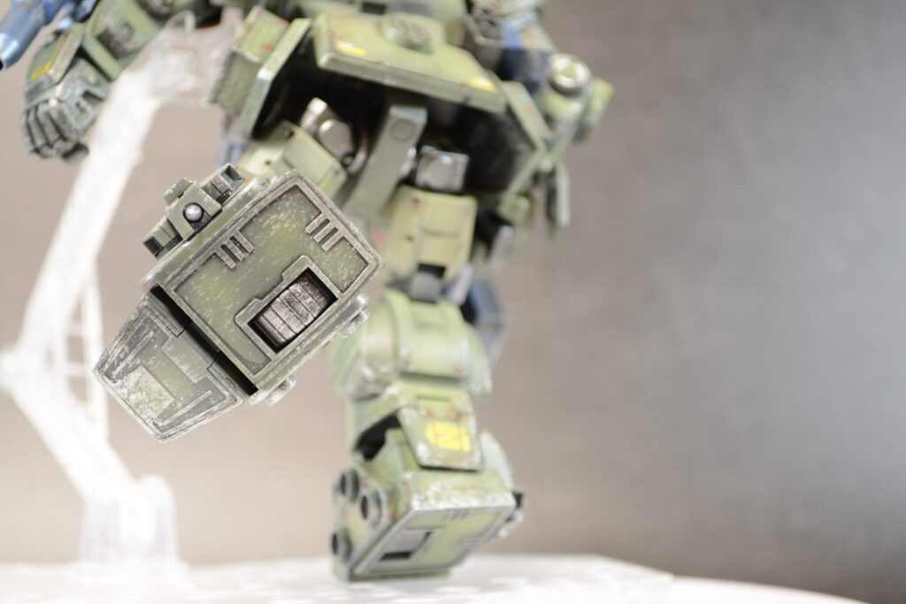 ウェーブ（WAVE）の1/24スケール スコープドッグ レッドショルダーカスタムを汚して完成させます。⑫　完成編その１素立ち編です。（装甲騎兵ボトムズ）の画像