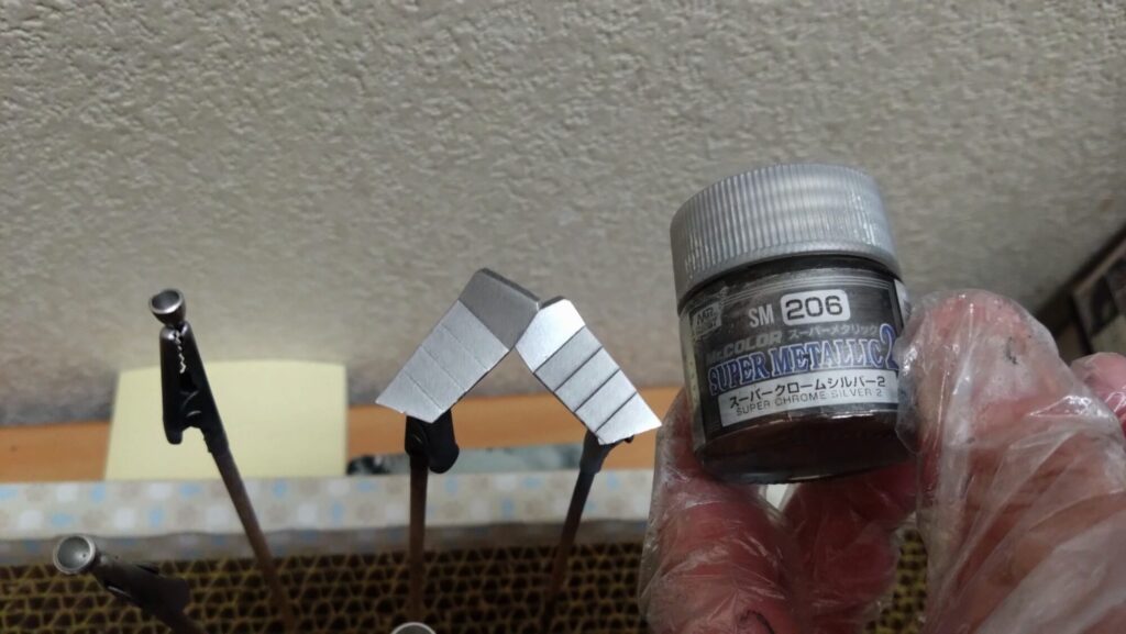 ハセガワ（Hasegawa）の1/72 VF-1 ストライクガウォークバルキリーを作成します。⑨エアブラシでグラデーション塗装、黒立ち上げ塗装を楽しむ。その２の画像