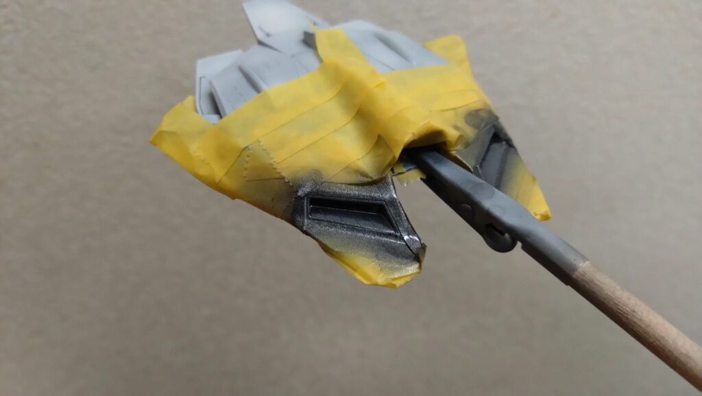 ハセガワ（Hasegawa）の1/72 VF-1 ストライクガウォークバルキリーを作成します。⑨エアブラシでグラデーション塗装、黒立ち上げ塗装を楽しむ。その２の画像