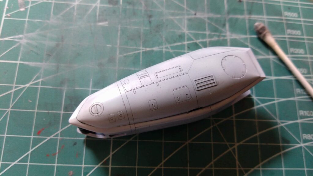 ハセガワ（Hasegawa）の1/72 VF-1 ストライクガウォークバルキリーを作成します。⑩ハセガワのキット特徴、精密なモールドにスミ入れをしていきますの画像