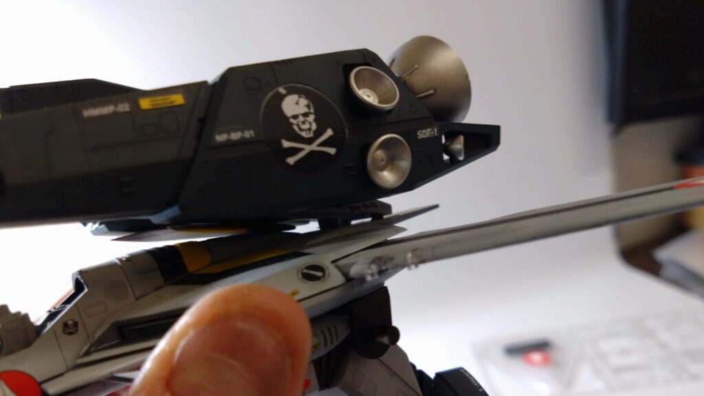 ハセガワ（Hasegawa）の1/72 VF-1 ストライクガウォークバルキリー、今回の最終組み立てで完成ですの画像