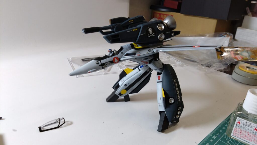 ハセガワ（Hasegawa）の1/72 VF-1 ストライクガウォークバルキリー、今回の最終組み立てで完成ですの画像