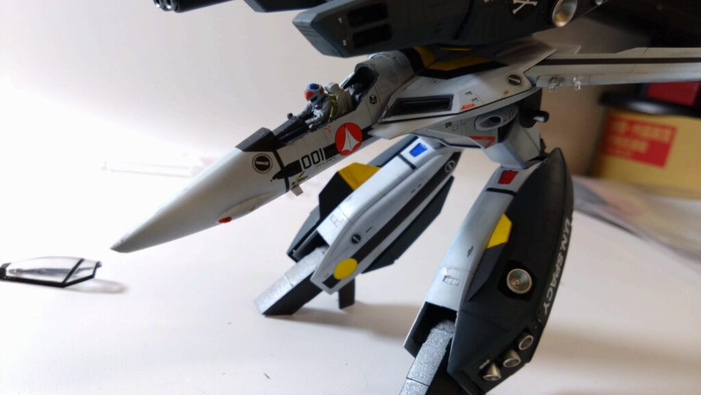 ハセガワ（Hasegawa）の1/72 VF-1 ストライクガウォークバルキリー、今回の最終組み立てで完成ですの画像