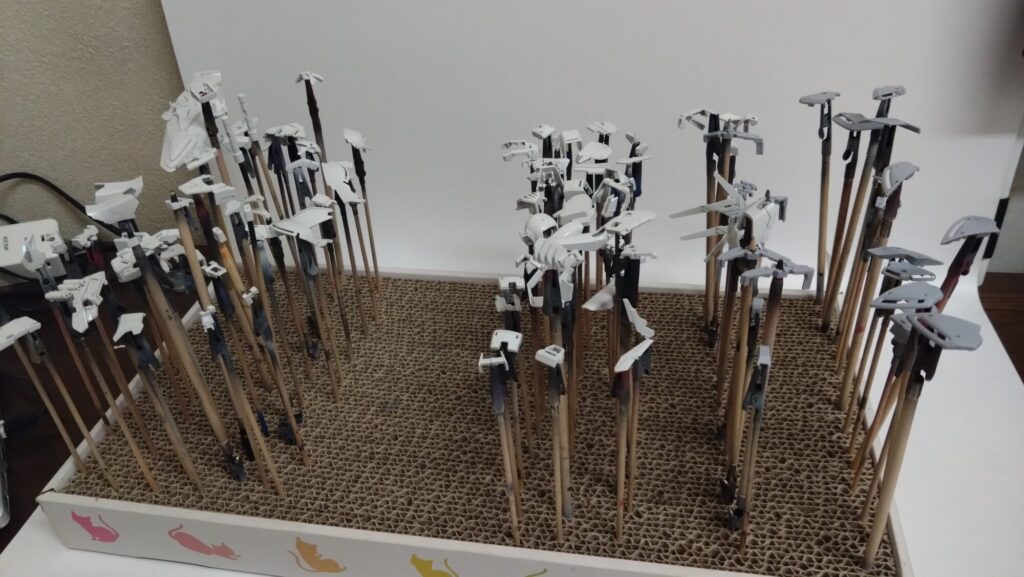 MG 1/100 ナラティブガンダム C装備 Ver.Kaを塗装作成します。③カラーリングを決めて、ネコの手装備して塗装準備します。（機動戦士ガンダムNT）の画像