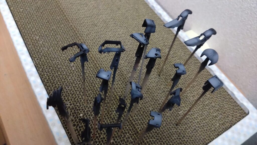 MG 1/100 ナラティブガンダム C装備 Ver.Kaを塗装作成します。⑥トリガーアクションで黒立ち上げ塗装が上手になりたい。（機動戦士ガンダムNT）の画像