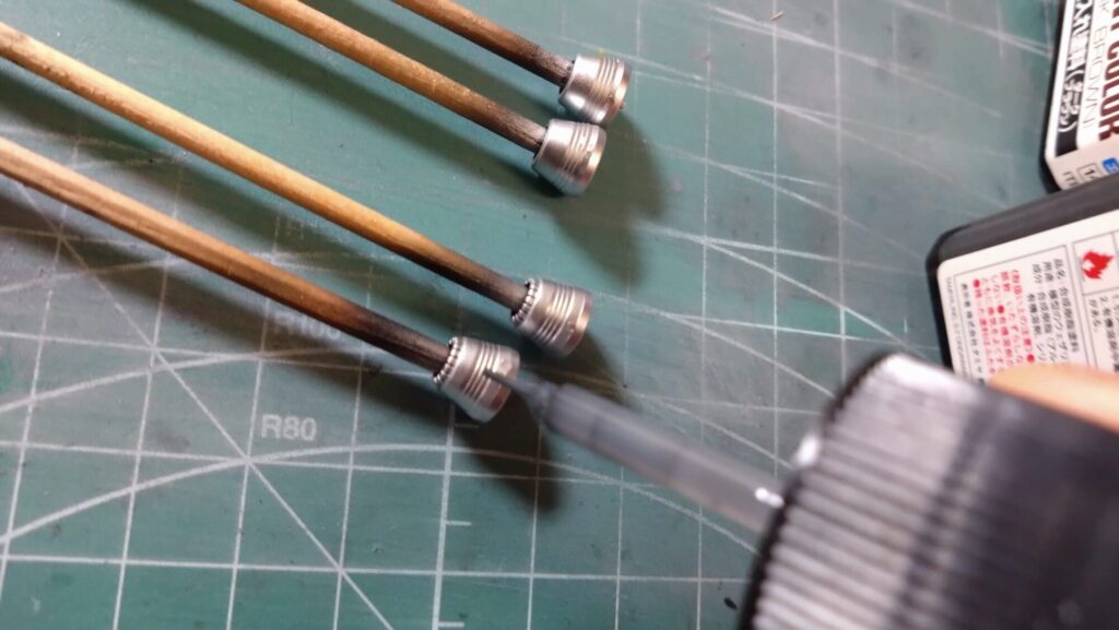 MG 1/100 ナラティブガンダム C装備 Ver.Kaを塗装作成します。⑨スミ入れをして輪郭を際立てます。(機動戦士ガンダムNT)の画像