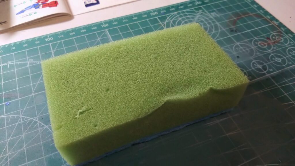 MG 1/100 ナラティブガンダム C装備 Ver.Kaを塗装作成します。⑪水転写式デカールを貼り付けます。（機動戦士ガンダムNT）の画像