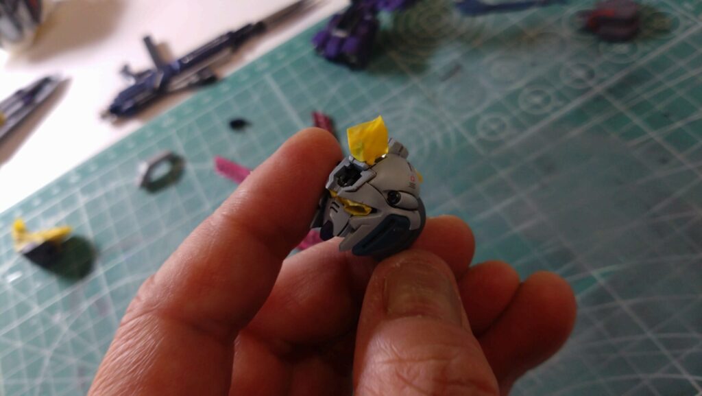 MG 1/100 ナラティブガンダム C装備 Ver.Kaを塗装作成します。⑫つや消しや半つや、パールコートで仕上げます。（機動戦士ガンダムNT）の画像