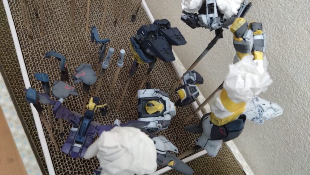 MG 1/100 ナラティブガンダム C装備 Ver.Kaを塗装作成します。⑫つや消しや半つや、パールコートで仕上げます。（機動戦士ガンダムNT）の画像