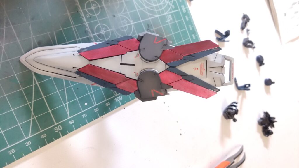 MG 1/100 ナラティブガンダム C装備 Ver.Kaを塗装作成します。⑫つや消しや半つや、パールコートで仕上げます。（機動戦士ガンダムNT）の画像