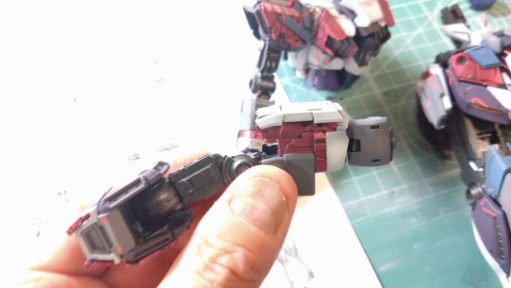 MG 1/100 ナラティブガンダム C装備 Ver.Kaを塗装作成します。⑫つや消しや半つや、パールコートで仕上げます。（機動戦士ガンダムNT）の画像