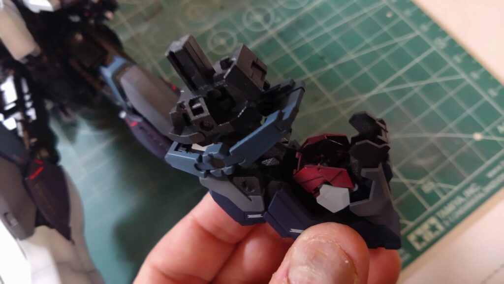 MG 1/100 ナラティブガンダム C装備 Ver.Kaを塗装作成します。⑫つや消しや半つや、パールコートで仕上げます。（機動戦士ガンダムNT）の画像