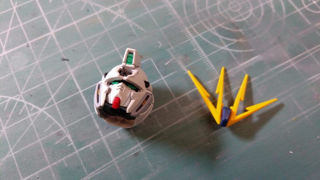 MG 1/100 ナラティブガンダム C装備 Ver.Kaを塗装作成します。②素組キットを分解してパーツチェックします。（機動戦士ガンダムNT）の画像