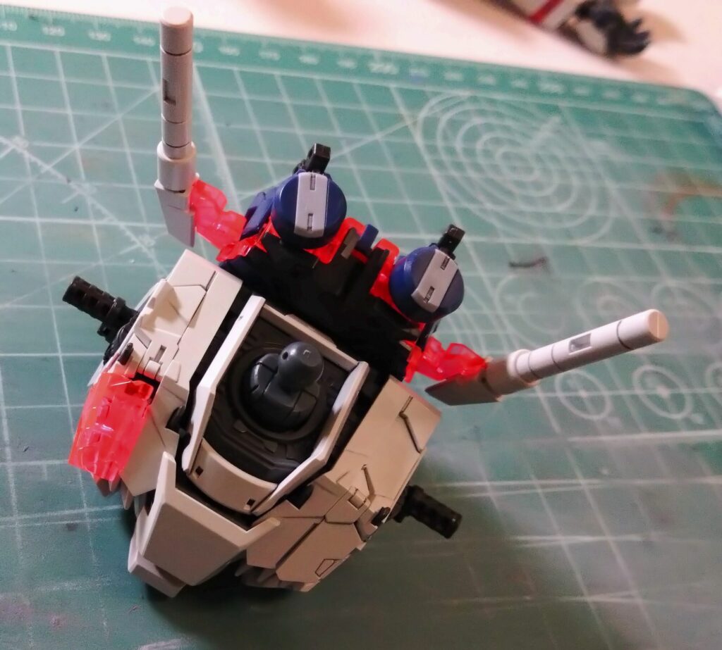 MG 1/100 ナラティブガンダム C装備 Ver.Kaを塗装作成します。②素組キットを分解してパーツチェックします。（機動戦士ガンダムNT）の画像