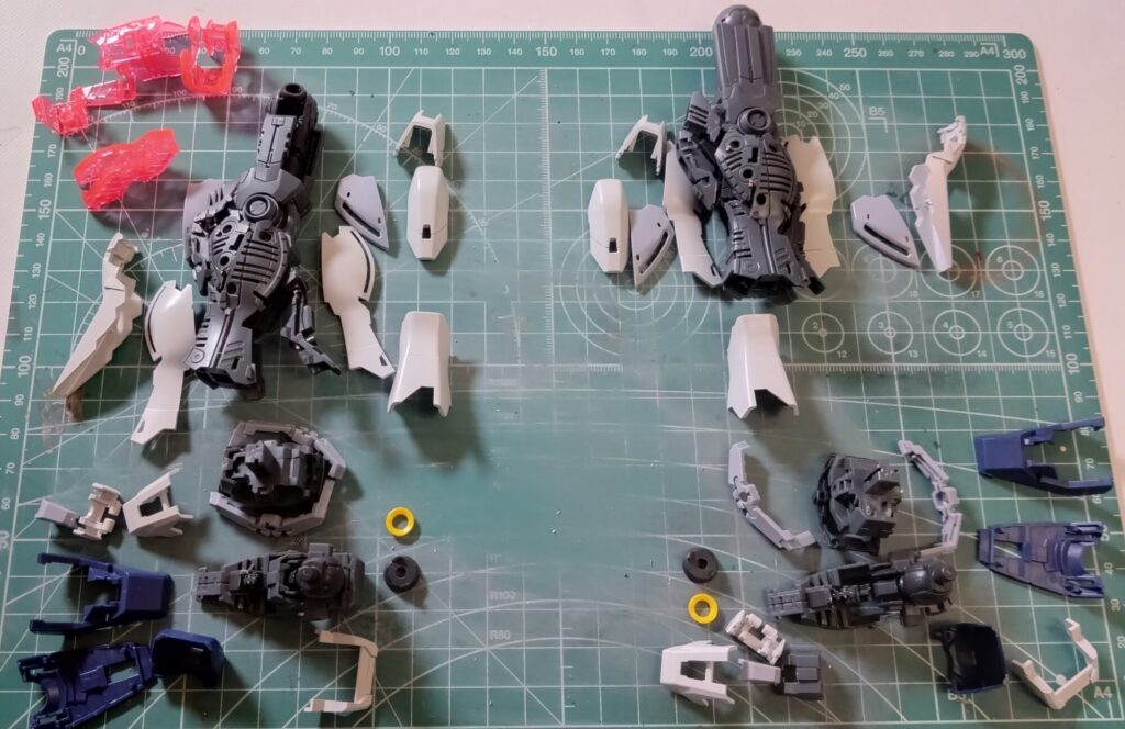 MG 1/100 ナラティブガンダム C装備 Ver.Kaを塗装作成します。②素組キットを分解してパーツチェックします。（機動戦士ガンダムNT）の画像