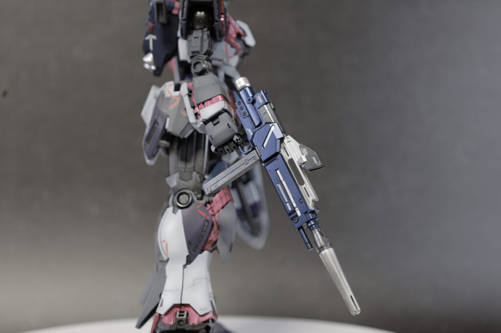 MG 1/100 ナラティブガンダム C装備 Ver.Kaを塗装作成します。⑬ナラティブガンダム完成編。ユニコーン、νガンダムと並べてみますの画像