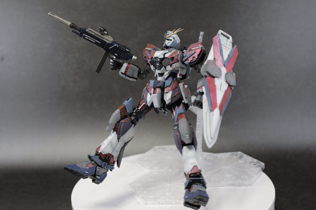 MG 1/100 ナラティブガンダム C装備 Ver.Kaを塗装作成します。⑬ナラティブガンダム完成編。ユニコーン、νガンダムと並べてみますの画像