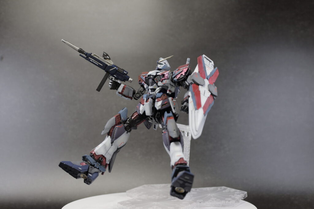 MG 1/100 ナラティブガンダム C装備 Ver.Kaを塗装作成します。⑬ナラティブガンダム完成編。ユニコーン、νガンダムと並べてみますの画像