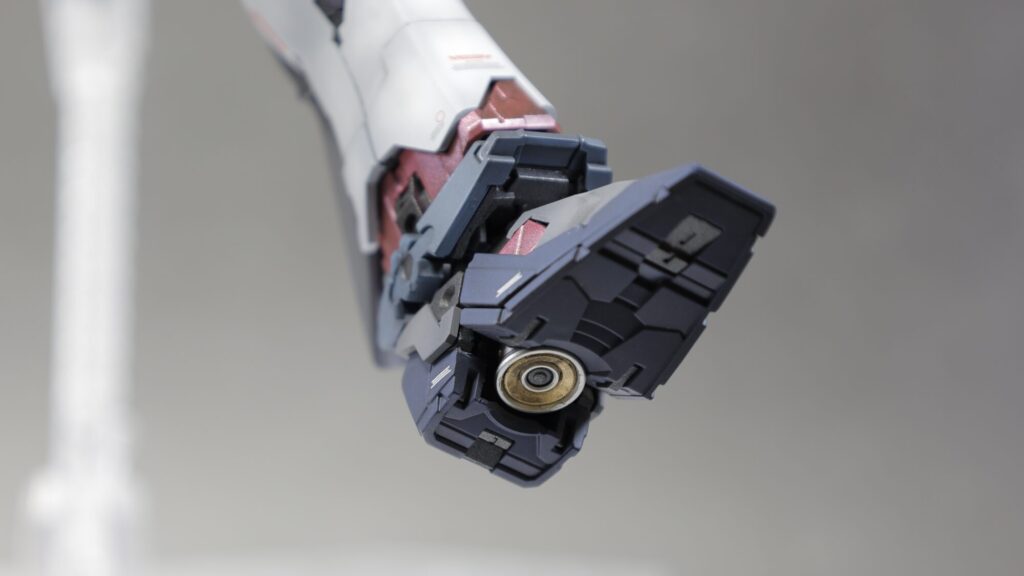 MG 1/100 ナラティブガンダム C装備 Ver.Kaを塗装作成します。⑬ナラティブガンダム完成編。ユニコーン、νガンダムと並べてみますの画像