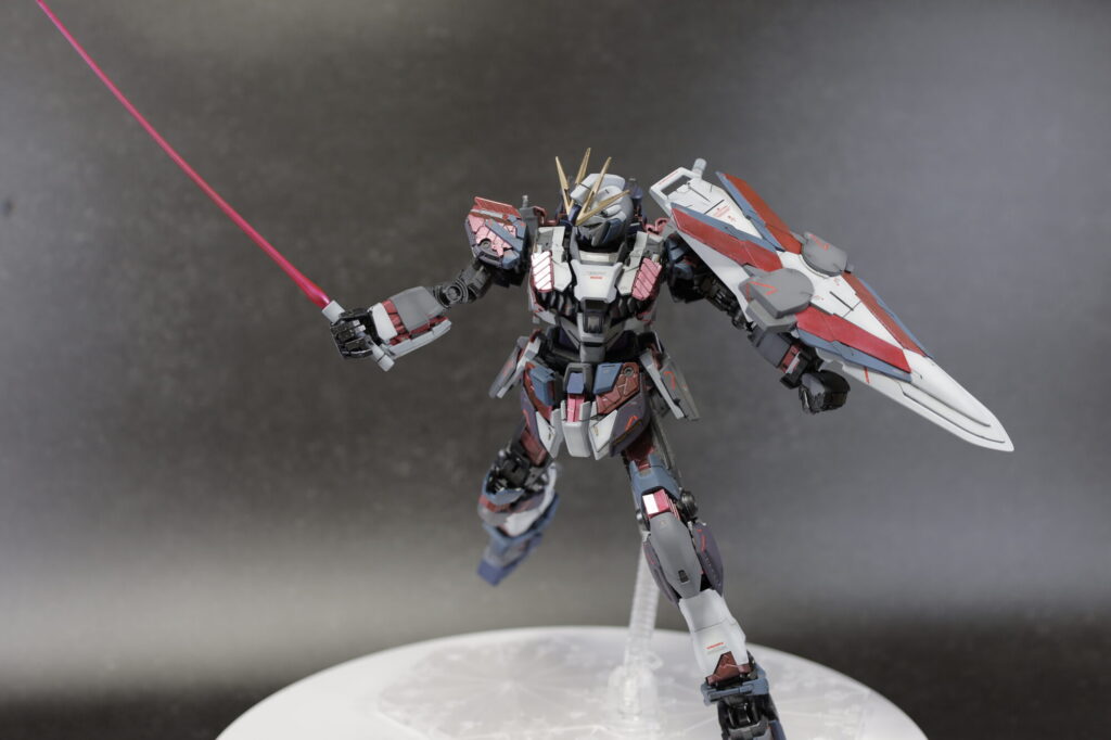 MG 1/100 ナラティブガンダム C装備 Ver.Kaを塗装作成します。⑬ナラティブガンダム完成編。ユニコーン、νガンダムと並べてみますの画像