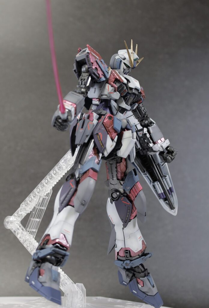 MG 1/100 ナラティブガンダム C装備 Ver.Kaを塗装作成します。⑬ナラティブガンダム完成編。ユニコーン、νガンダムと並べてみますの画像