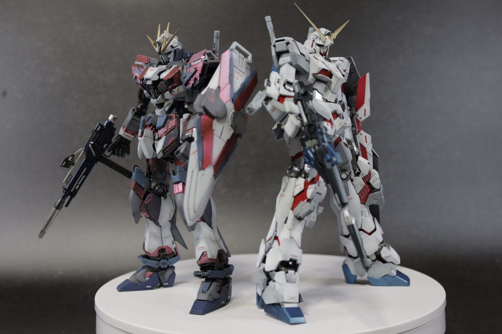 MG 1/100 ナラティブガンダム C装備 Ver.Kaを塗装作成します。⑬ナラティブガンダム完成編。ユニコーン、νガンダムと並べてみますの画像