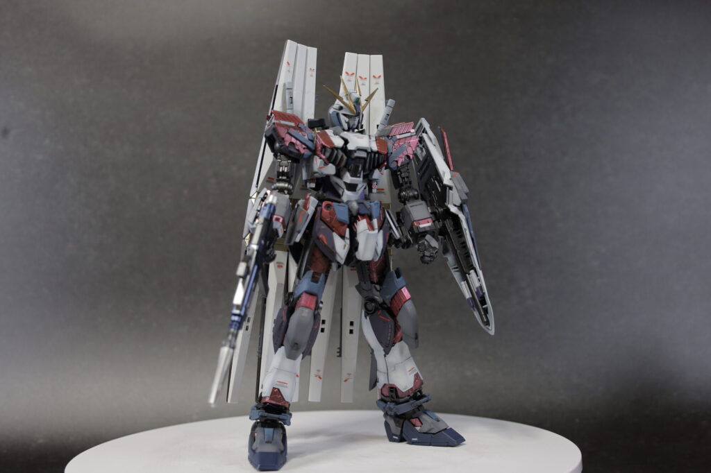 MG 1/100 ナラティブガンダム C装備 Ver.Kaを塗装作成します。⑬ナラティブガンダム完成編。ユニコーン、νガンダムと並べてみますの画像