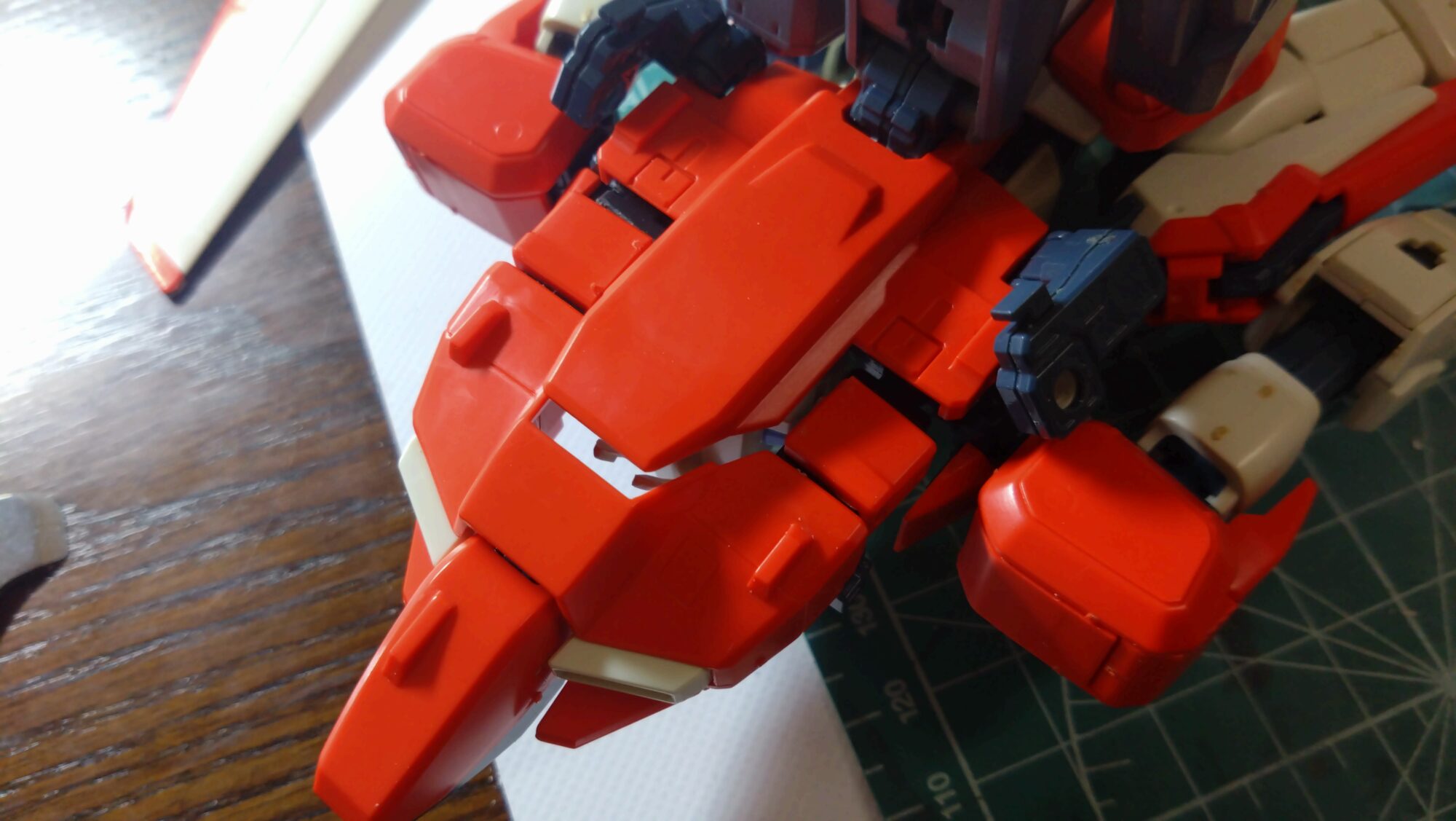 中古MGゼータプラスC1型のフレーム改造②、ウェーブ・ライダーに変形できるように内部フレームを改造しますの画像