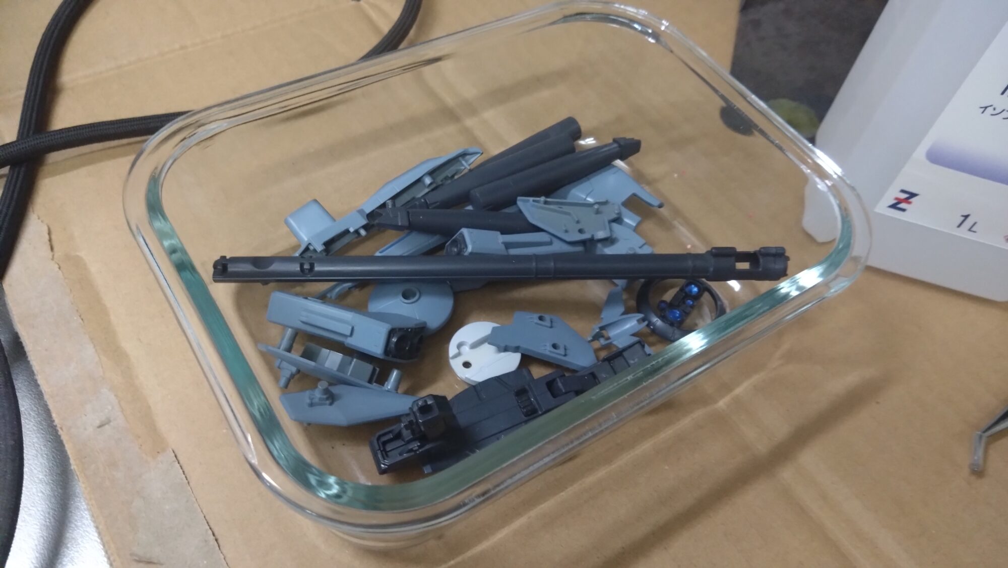 中古塗装済みプラモデルでも、IPAで塗装を剥がしてやり直せます!まずはIPA(イソプロピルアルコール)を使って塗装を剥がす方法をご紹介しますの画像