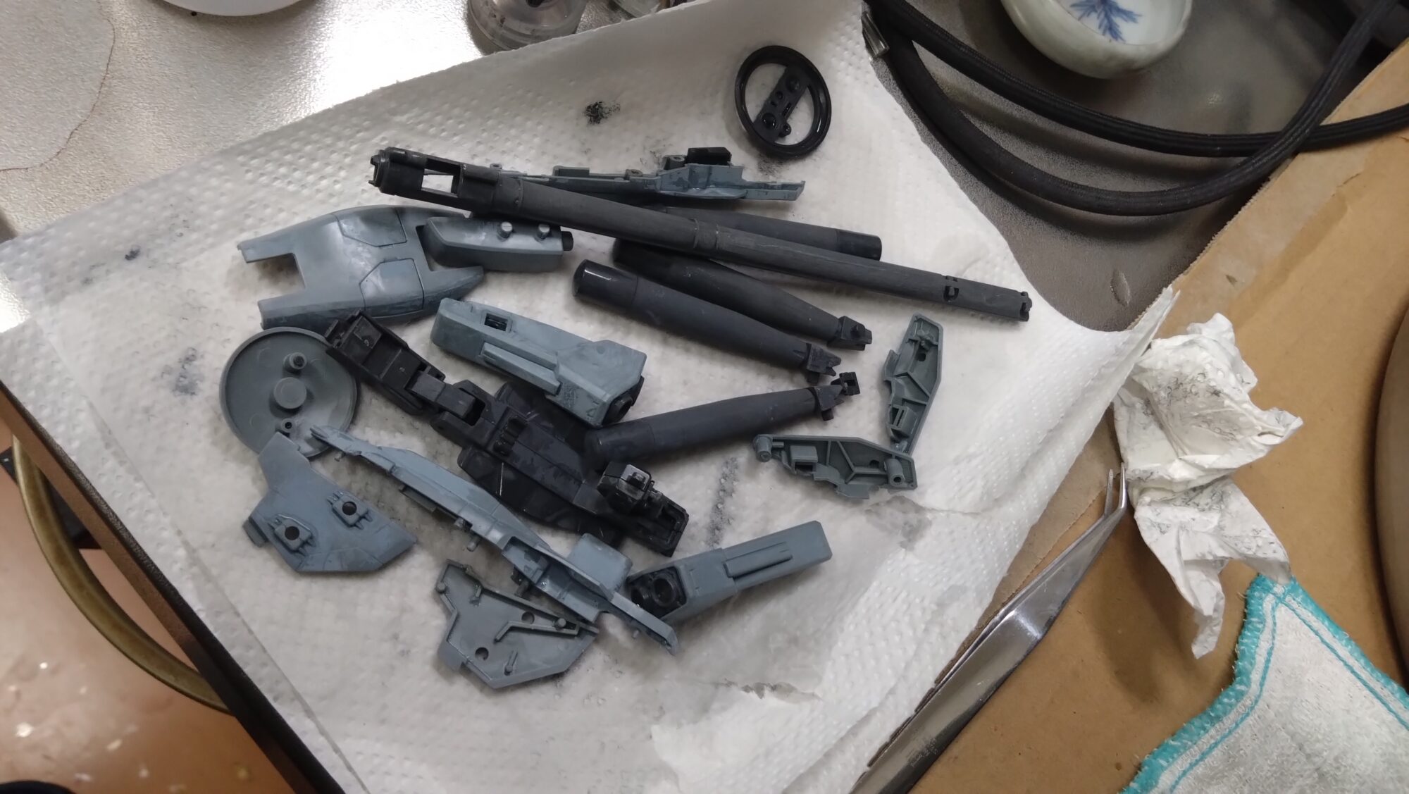 中古塗装済みプラモデルでも、IPAで塗装を剥がしてやり直せます!まずはIPA(イソプロピルアルコール)を使って塗装を剥がす方法をご紹介しますの画像