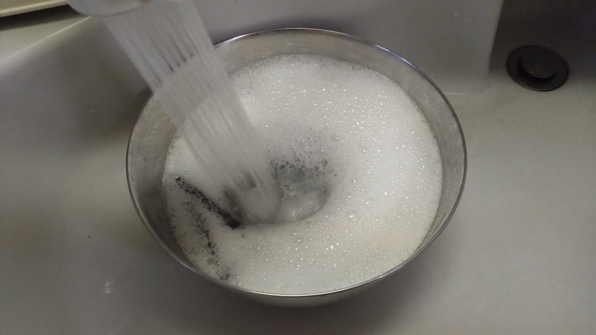 中古塗装済みプラモデルでも、IPAで塗装を剥がしてやり直せます!まずはIPA(イソプロピルアルコール)を使って塗装を剥がす方法をご紹介しますの画像